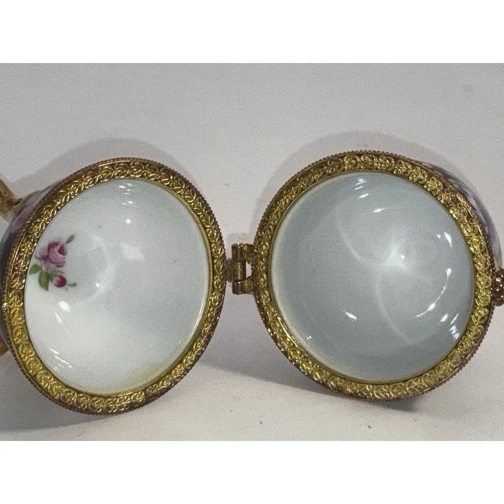 Eggzakly Handcrafted Porcelain Egg Trinket Box With 3 Feet